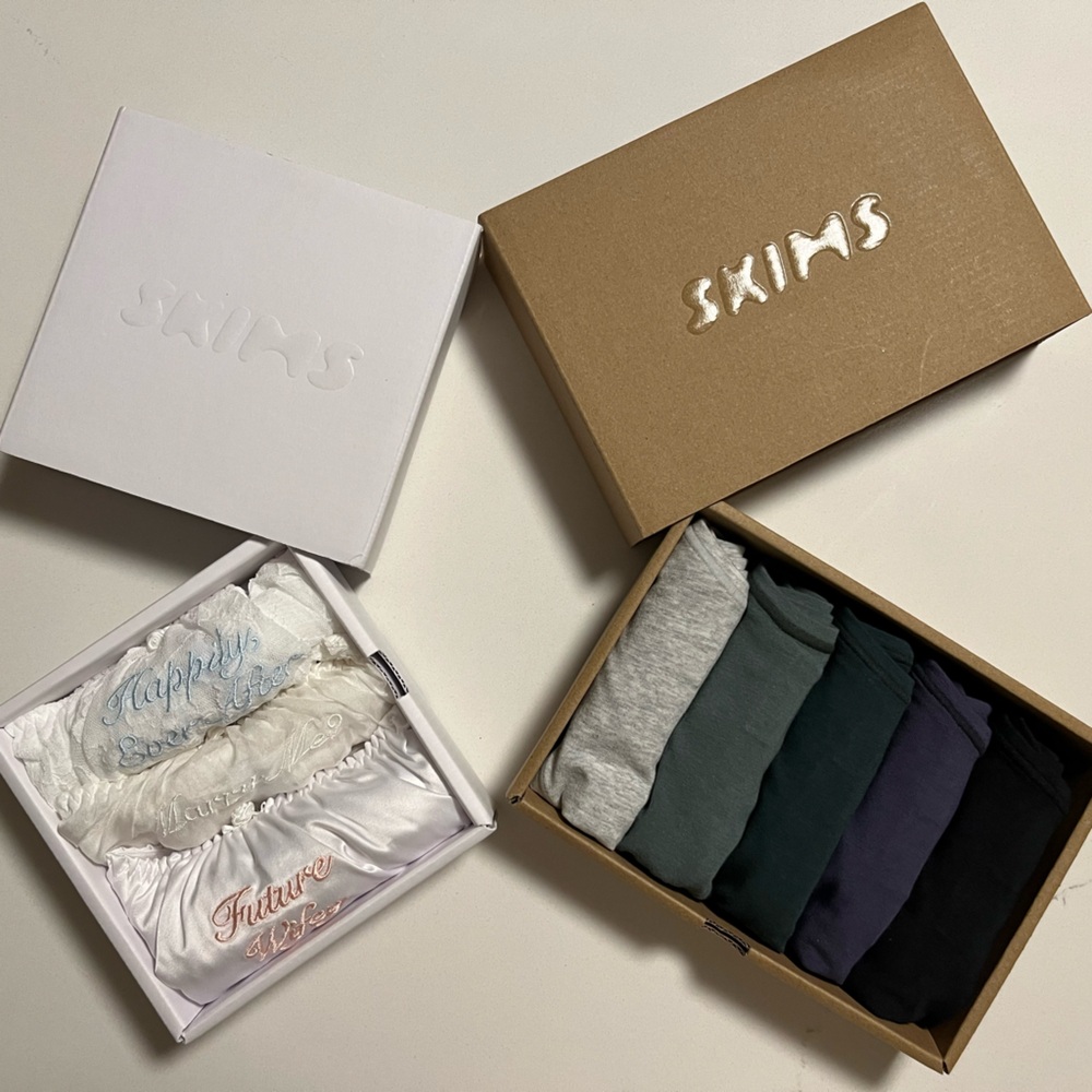 SKIMS Underwear 8 Pack